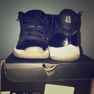 Jordan 11 space jam
